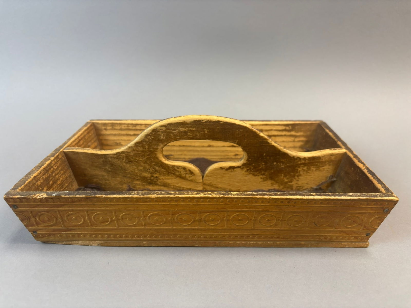 Antique Hand Carved Wood Cutlery Tote Flatware Carrier Felt Lined: Antique hand carved wooden cutlery tote or flatware carrier featuring a rectangular form with central carrying handle and divided interior compartments designed for storing and transporting table flat