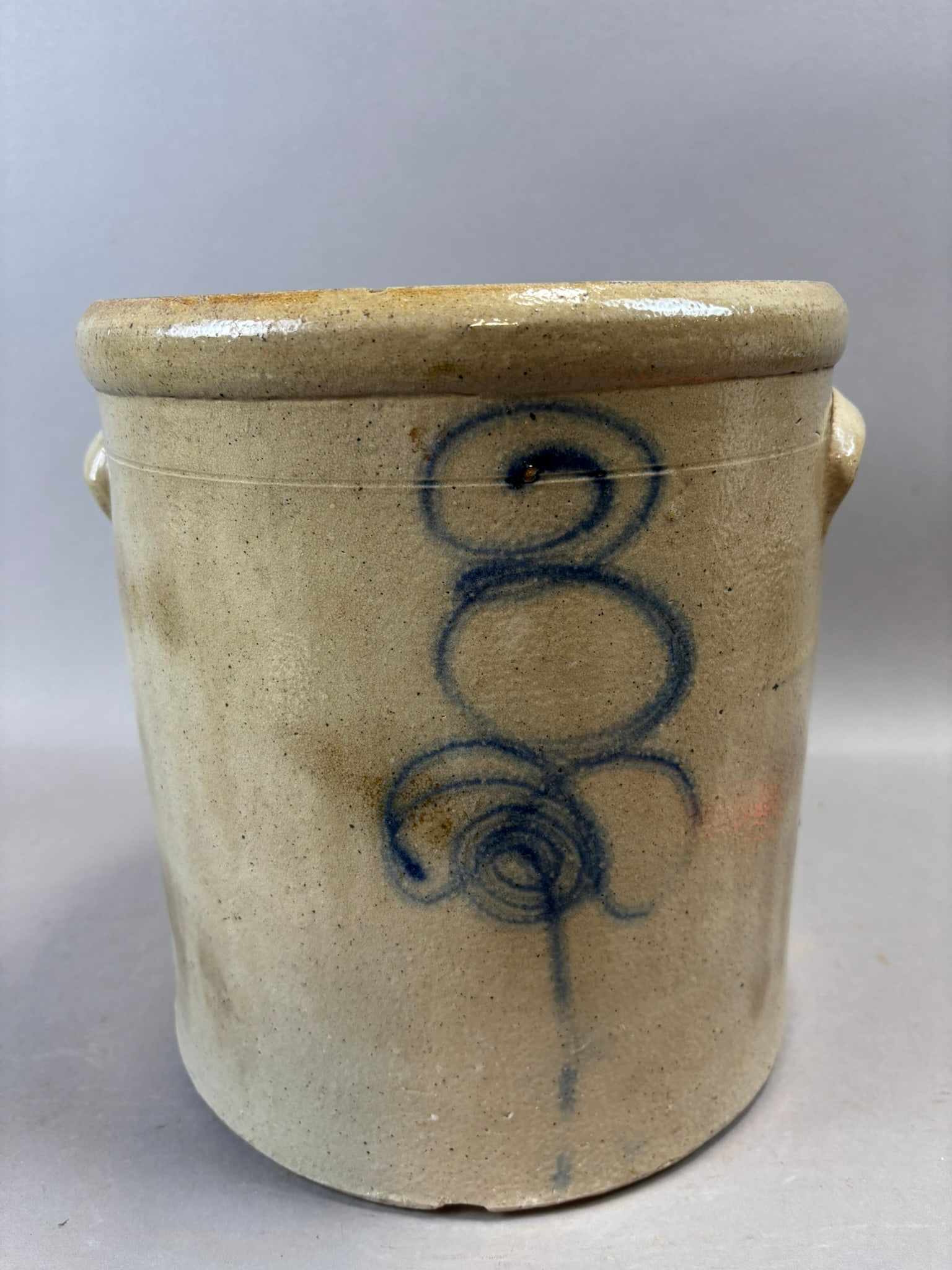 Antique 3 Gallon Salt Glaze Stoneware Crock Cobalt Decor Double Handle: Attractive 19th century American salt glazed stoneware crock featuring bold hand painted cobalt decoration displaying a stylized “3” motif indicating three gallon capacity. The vessel is c