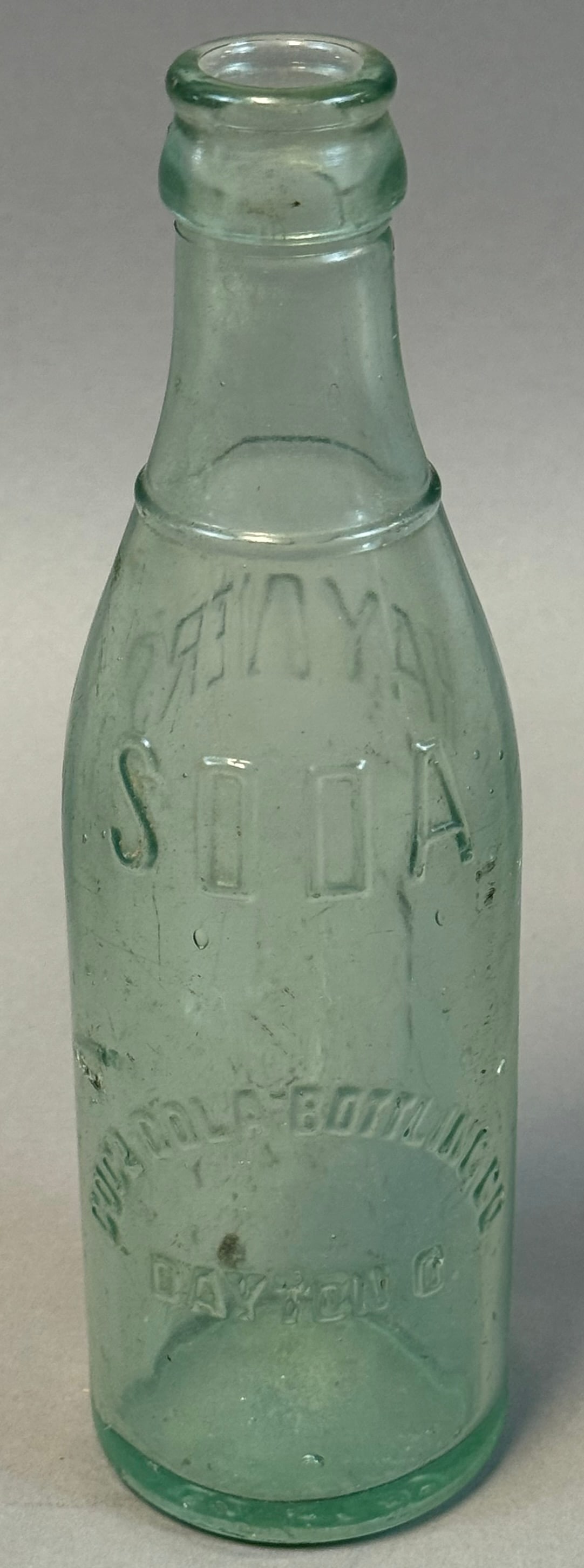 Dayton Ohio Straight Side Coca Cola Bottle Aqua Glass Hayner's Soda: Early straight-sided Coca-Cola bottle embossed Coca-Cola script with ?Min. Contents 6? Fl. Oz.? and marked Coca-Cola Bottling Company Dayton, Ohio, dating to circa 1910?1918 pre-contour era, aqua glas