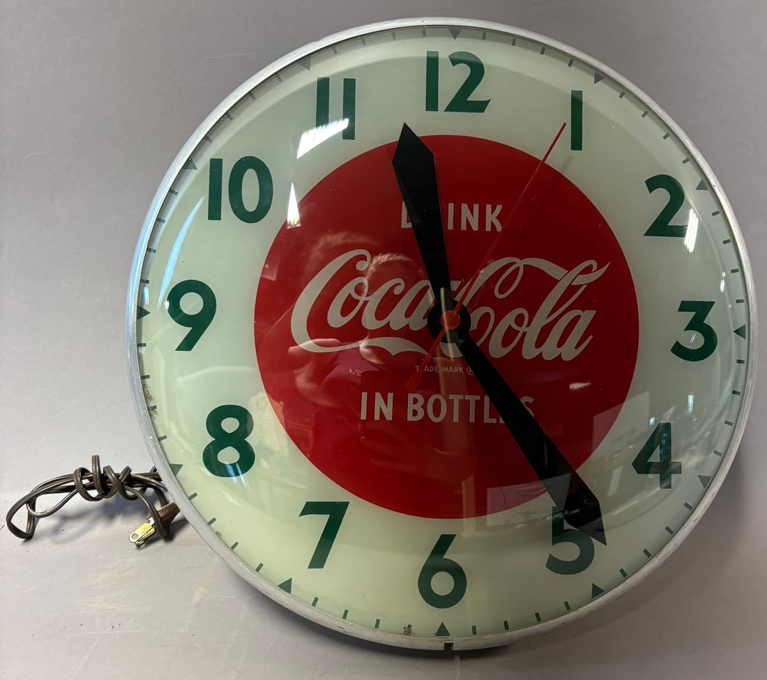 1940s Swihart Products Coca Cola Lighted Electric 15" Clock: Works great - tested and bulbs lit. Great overall clock with minimal wear as shown.