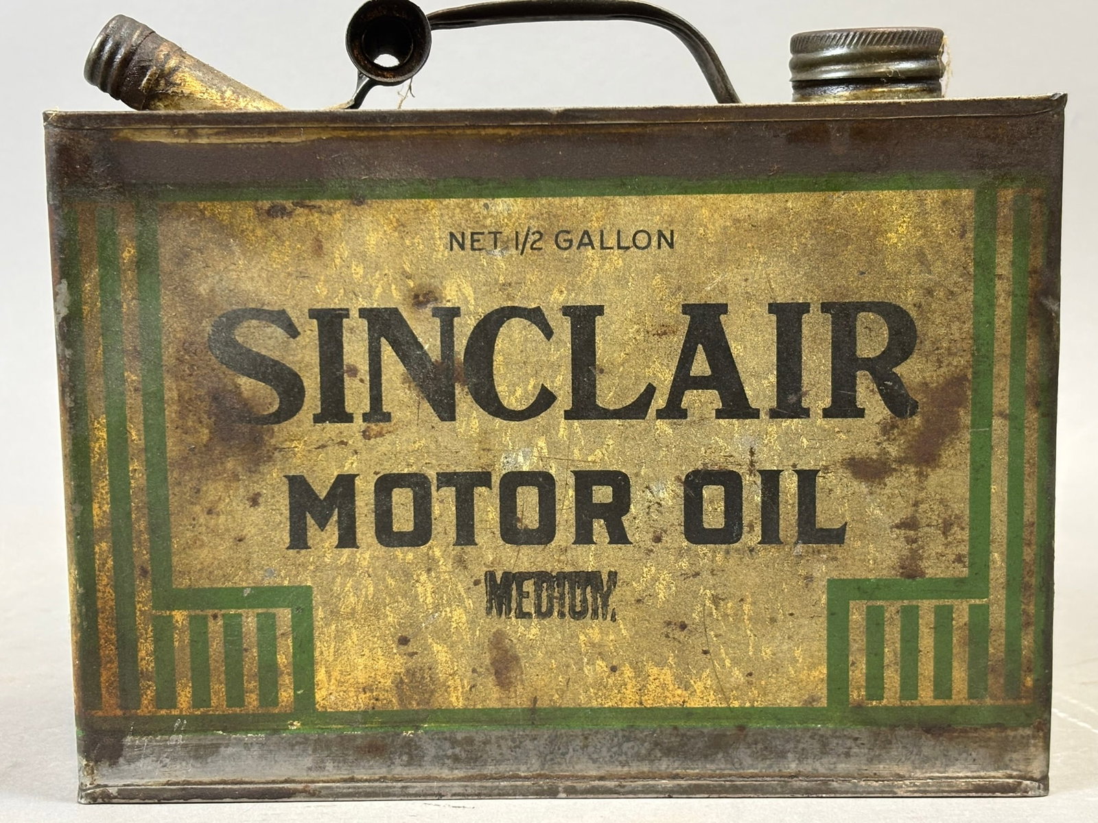Sinclair Medium Motor Oil 1/2 Gallon Metal Advertising Can Ca. 1920s: See all photos