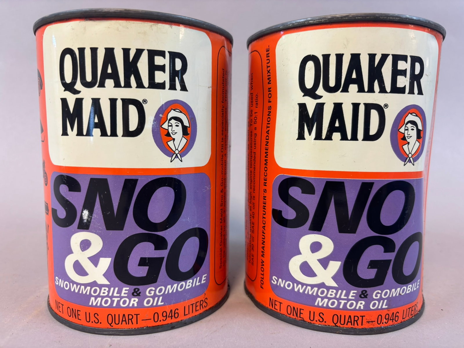 Pair Full Quaker Maid Sno & Go Snowmobile Metal Quart Motor Oil Cans: 5.5" x 44"