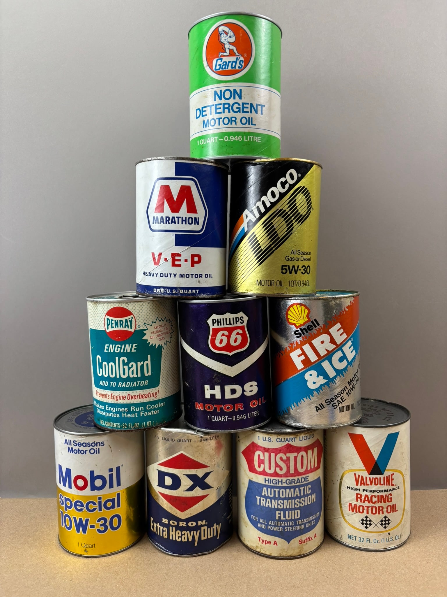 Lot 10 Full Phillips 66 Marathon Shell DX Mobil Composite Quart Oil Can: All full with contents.