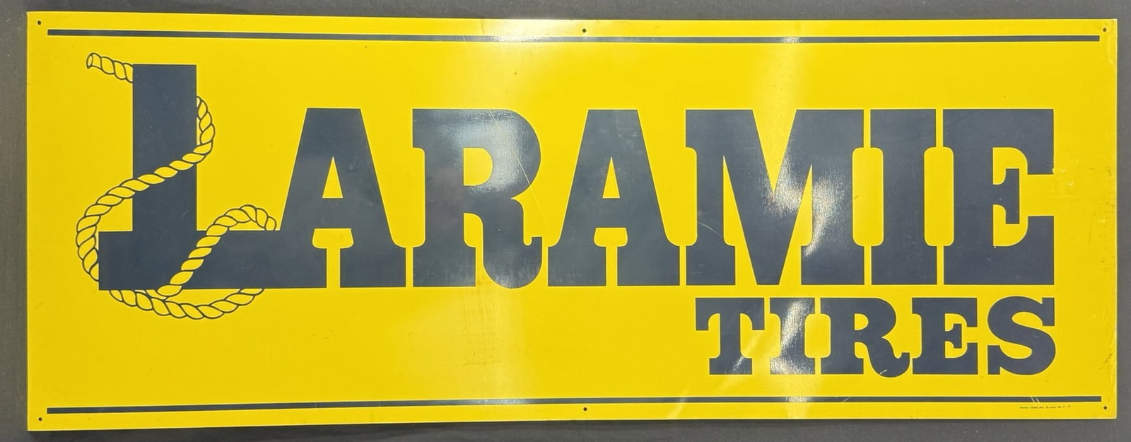 Laramie Tires SST Painted Metal 4' Service Station Sign (1 of 7)