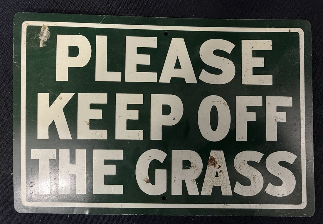 Keep Off The Grass 1950s SST Painted Metal Sign: Measures 9.5" x 6.5"
