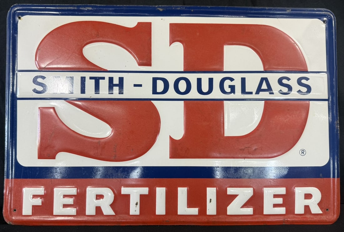 Smith Douglass SD Fertilizer SST Tin Embossed Farm Sign: 24" x 16"