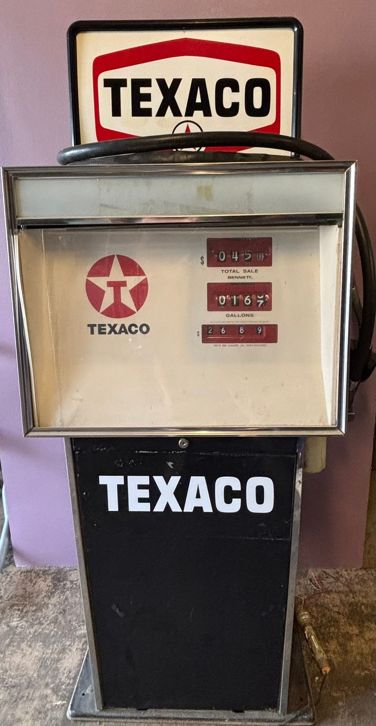 1970s Texaco Diesel Stainless Steel Gas Pump: Great original Texaco pump with plastic topper.