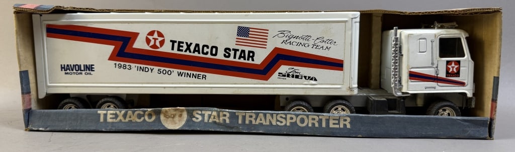 Texaco Star Transporter 1983 Indy 500 Winner 3120: Please make sure you view all photos and ask any questions you may have! Great original collectible item. This is day 1 of our 2 day one owner auction event. Thanks and have a great day! Holler & Hamm
