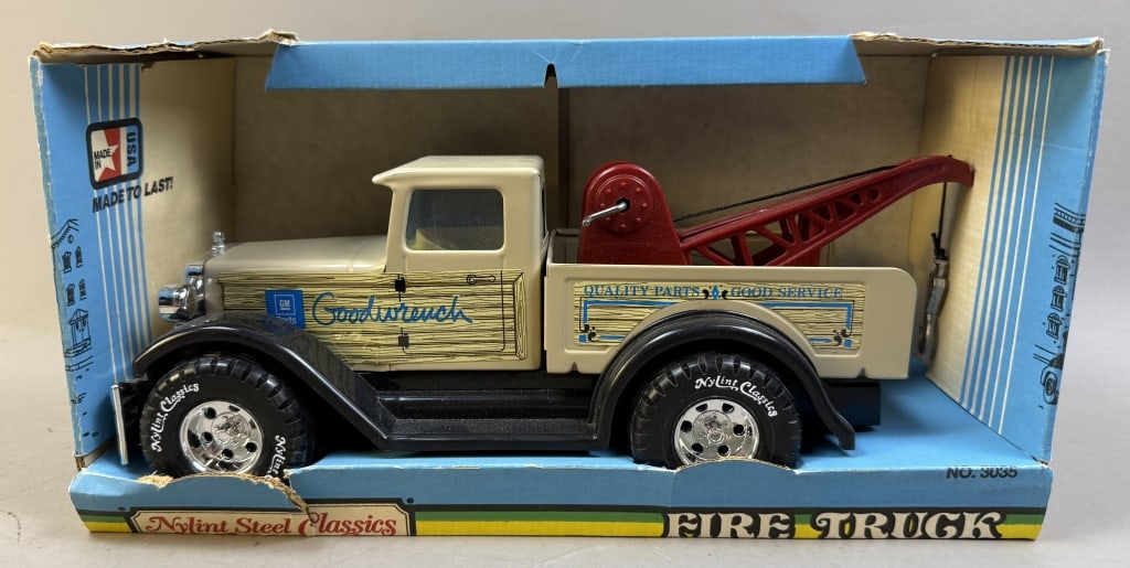 GM Parts Goodwrench Nylint Fire Truck NOS 3035: Please make sure you view all photos and ask any questions you may have! Great original collectible item. This is day 1 of our 2 day one owner auction event. Thanks and have a great day! Holler & Hamm