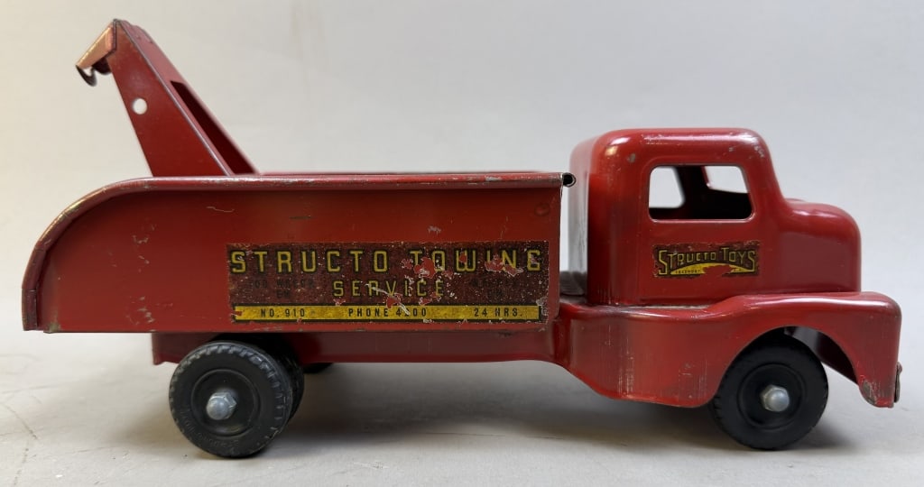 Structo Towing Service Pressed Steel No 910 Truck (1 of 8)