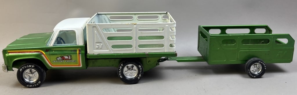 1970s Nylint Farms Chevy Stake Bed Truck & Trailer (1 of 9)