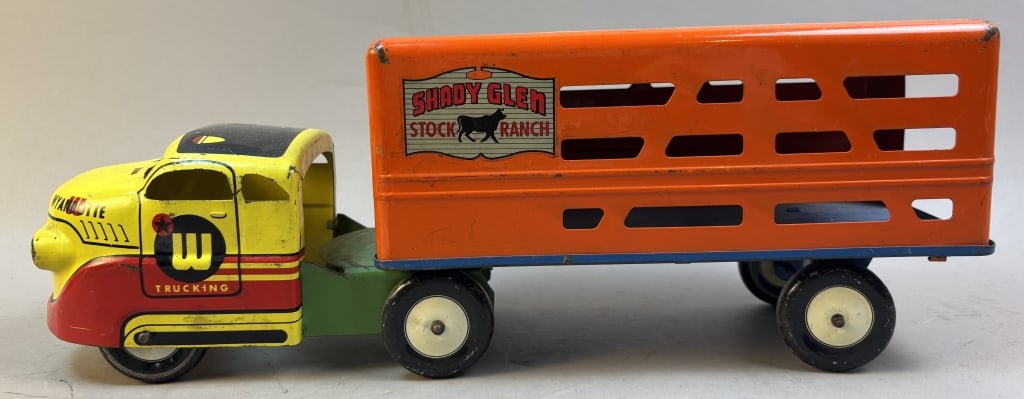 Wyandotte Shady Glen Stock Ranch Livestock Truck M: Please make sure you view all photos and ask any questions you may have! Great original collectible item. This is day 1 of our 2 day one owner auction event. Thanks and have a great day! Holler & Hamm