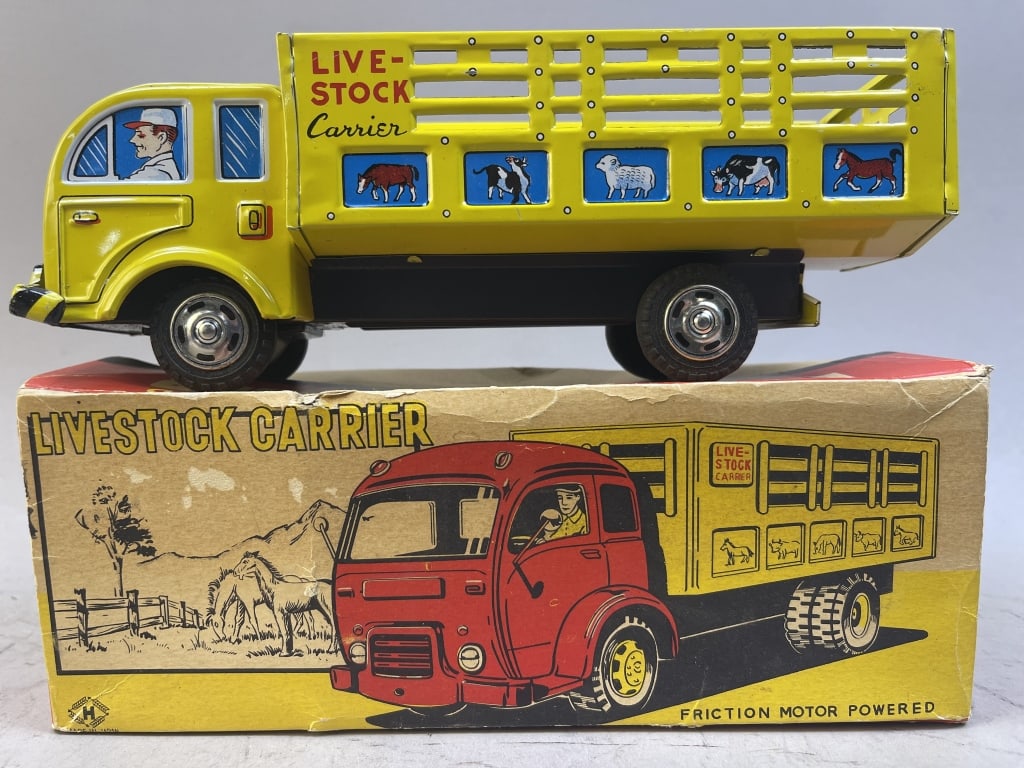 Vintage Tin Litho Friction Motor Livestock Carrier: Please make sure you view all photos and ask any questions you may have! Great original collectible item. This is day 1 of our 2 day one owner auction event. Thanks and have a great day! Holler & Hamm