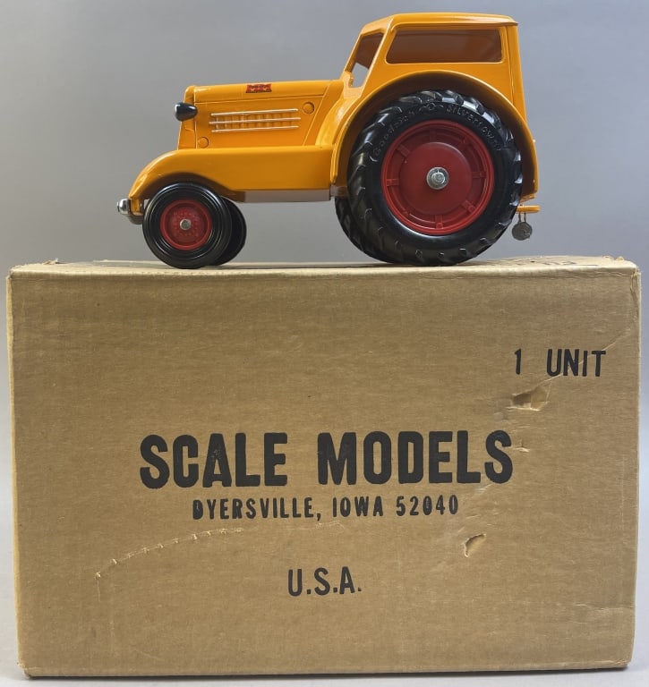 Modern Machinery Cast Iron Tractor Scale Model: Please make sure you view all photos and ask any questions you may have! Great original collectible item. This is day 1 of our 2 day one owner auction event. Thanks and have a great day! Holler &