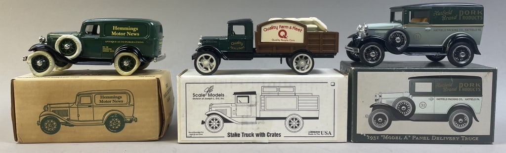 3 Cast Iron & Die Cast Antique Car Models 1:25: Please make sure you view all photos and ask any questions you may have! Great original collectible item. This is day 1 of our 2 day one owner auction event. Thanks and have a great day! Holler & Hamm