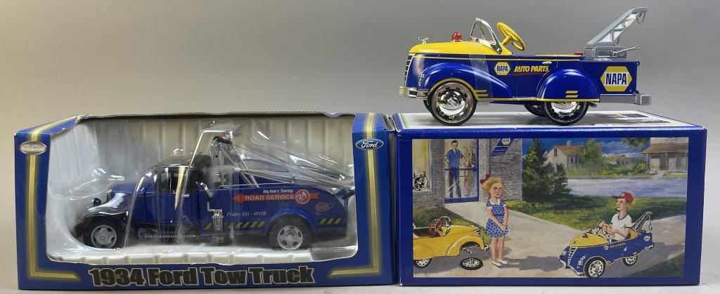 2 NAPA Die-Cast Tow Truck Wrecker Toy Models: Please make sure you view all photos and ask any questions you may have! Great original collectible item. This is day 1 of our 2 day one owner auction event. Thanks and have a great day! Holler & Hamm