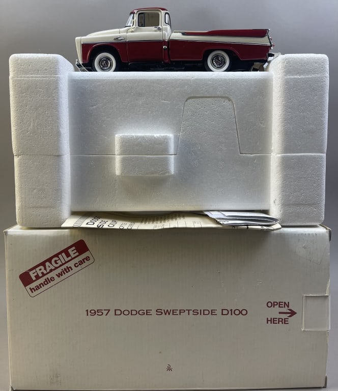 Danbury Mint 1957 Dodge Sweptside Die-Cast Model (1 of 12)