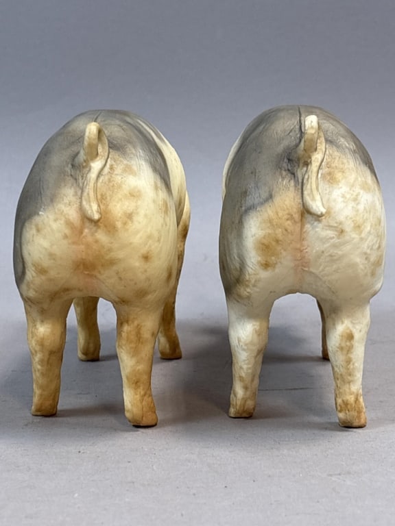 Pair 7" Solid Plastic 1950s Advertising Hogs - 3