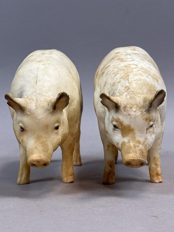 Pair 7" Solid Plastic 1950s Advertising Hogs - 5