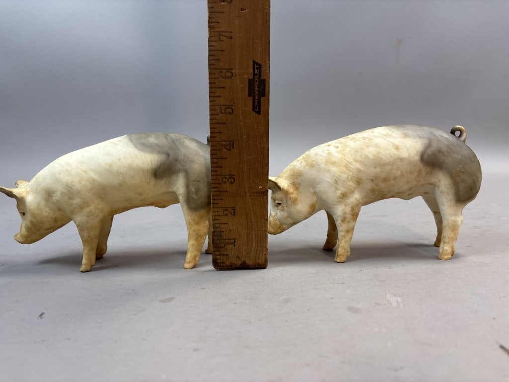 Pair 7" Solid Plastic 1950s Advertising Hogs - 8