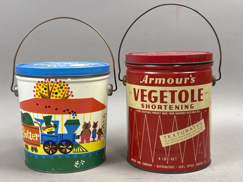 Pair 4 & 5lb Holsum & Armour's Buckets w/ Handles: Please make sure you view all photos and ask any questions you may have! Great original collectible item. This is day 1 of our 2 day one owner auction event. Thanks and have a great day! Holler & Hamm