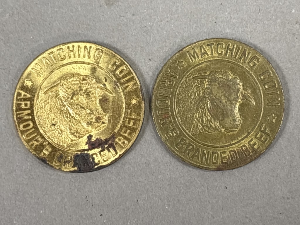 Pair Armour's Branded Beef Matching Coin: Please make sure you view all photos and ask any questions you may have! Great original collectible item. This is day 1 of our 2 day one owner auction event. Thanks and have a great day! Holler & Hamm