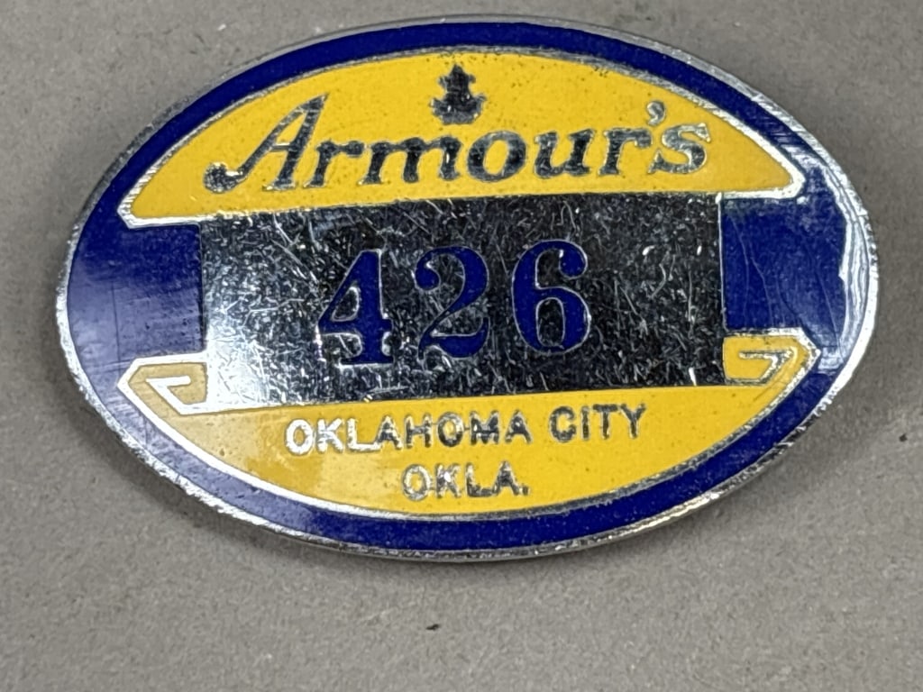 Armour's 426 Oklahoma City, OK Employee Badge: Please make sure you view all photos and ask any questions you may have! Great original collectible item. This is day 1 of our 2 day one owner auction event. Thanks and have a great day! Holler &