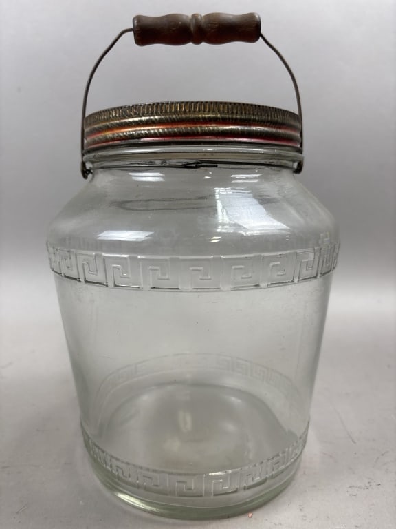 Armour Star Ready-to-Cook Glass Jar w/ Handle: Please make sure you view all photos and ask any questions you may have! Great original collectible item. This is day 1 of our 2 day one owner auction event. Thanks and have a great day! Holler & Hamm
