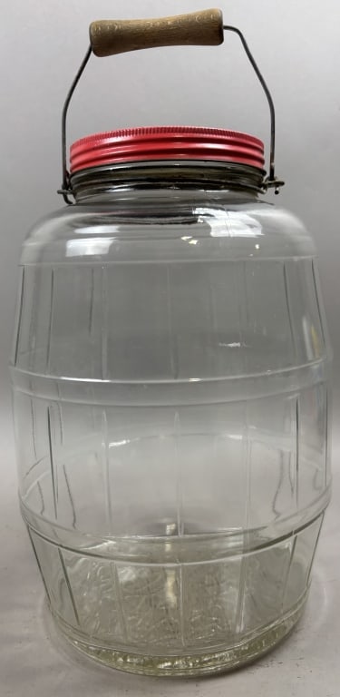 Armour Star Glass Barrel w/ Handle: Please make sure you view all photos and ask any questions you may have! Great original collectible item. This is day 1 of our 2 day one owner auction event. Thanks and have a great day! Holler & Hamm
