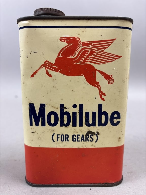 Mobilube 2LB Gx90 Outboard SAR90 Motor Oil Can: See all photos as a better idea of condition.