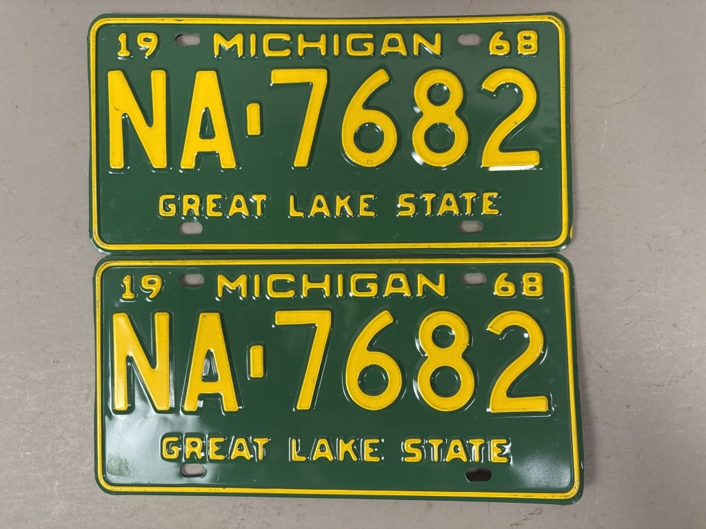 Pair NA 7862 1968 Vintage Michigan License Plates: See all photos as a better idea of condition.