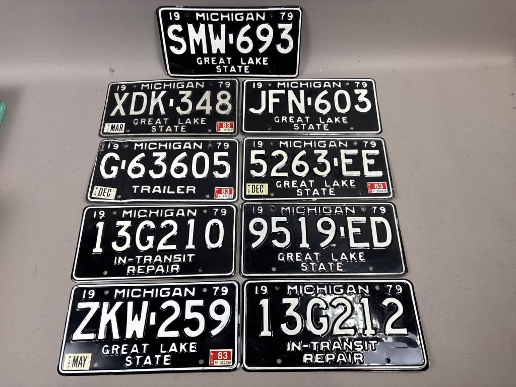 Lot 9 1979 Transit Repair Trailer Michigan Plates: See all photos as a better idea of condition.