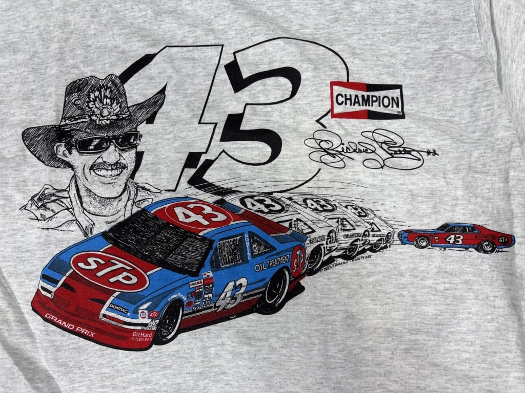Richard Petty #43 Champion STP XL Tee Shirt NOS: See all photos as a better idea of condition.