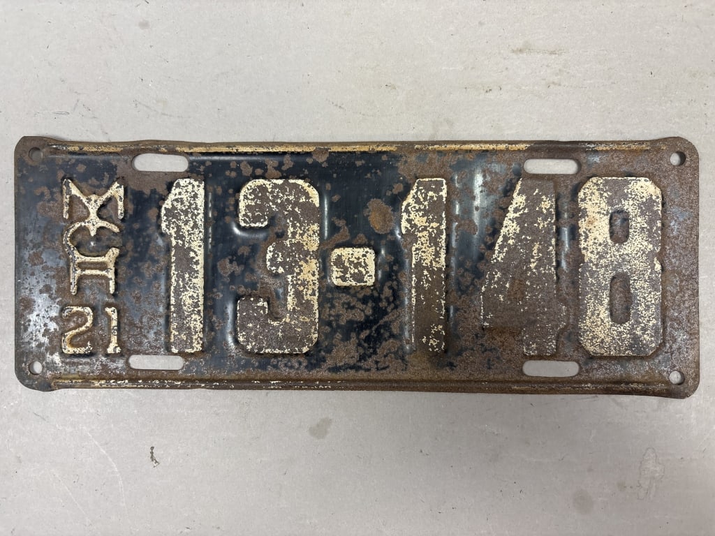 1921 Michigan 13148 Vintage License Plate: See all photos as a better idea of condition.
