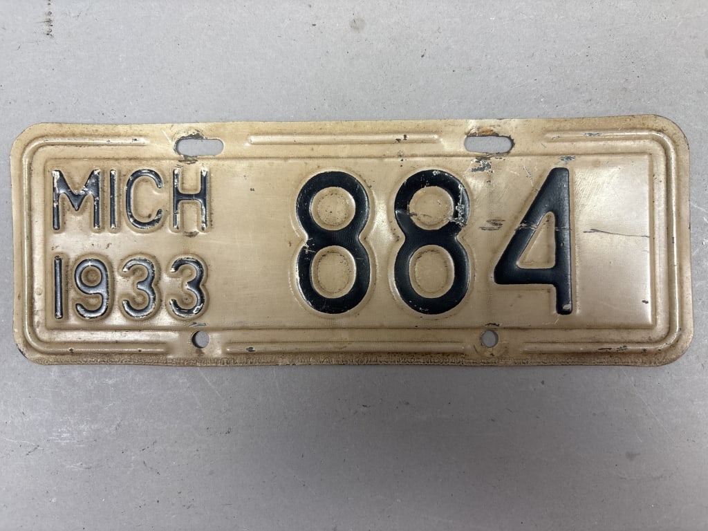 Antique 1933 Michigan 884 Motorcycle License Plate: See all photos as a better idea of condition.