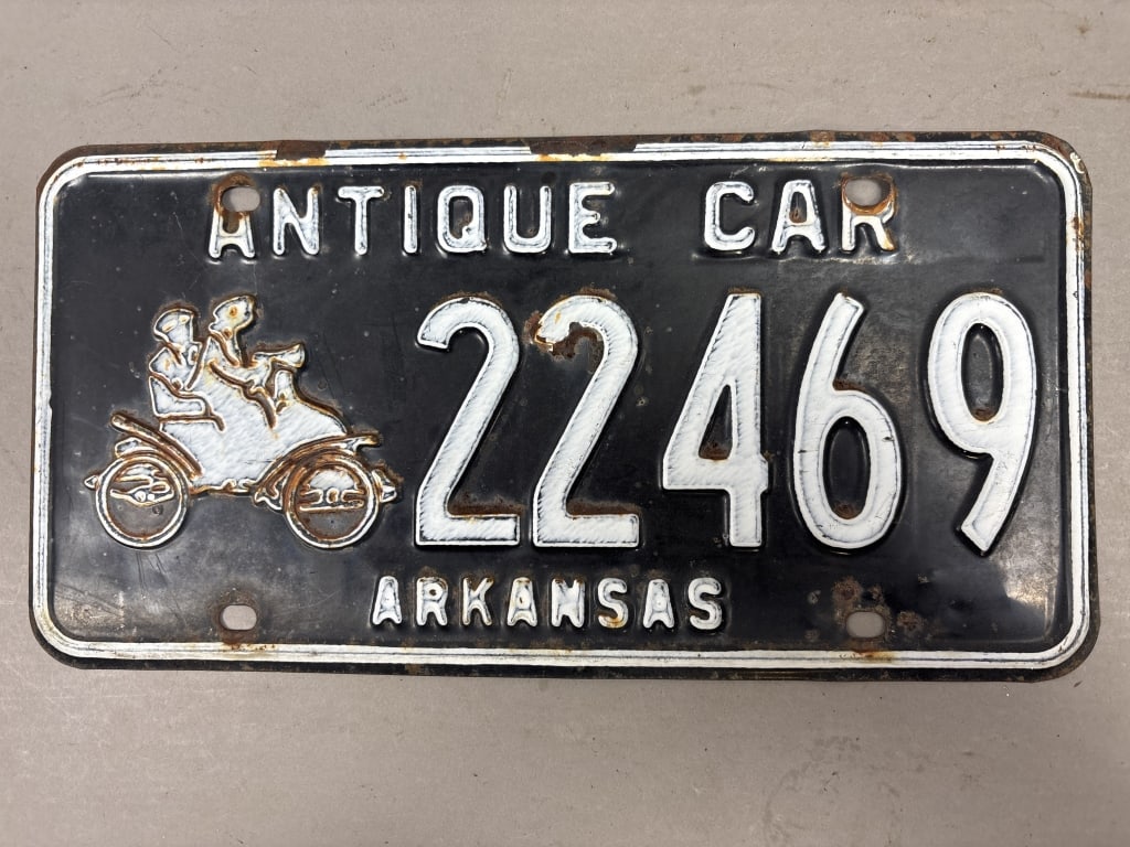 Arkansas Antique Car 22469 License Plate: See all photos as a better idea of condition.
