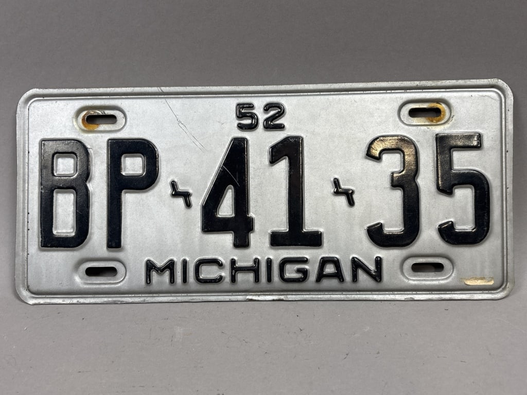 1952 Michigan BP-41-35 Vintage License Plate: See all photos as a better idea of condition.