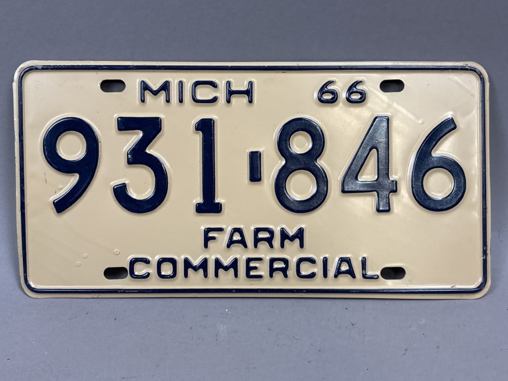 1966 Michigan Farm Commercial 931-846 Plate: See all photos as a better idea of condition.