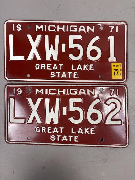 Pair 1971 Michigan Consecutive License Plates: See all photos as a better idea of condition.