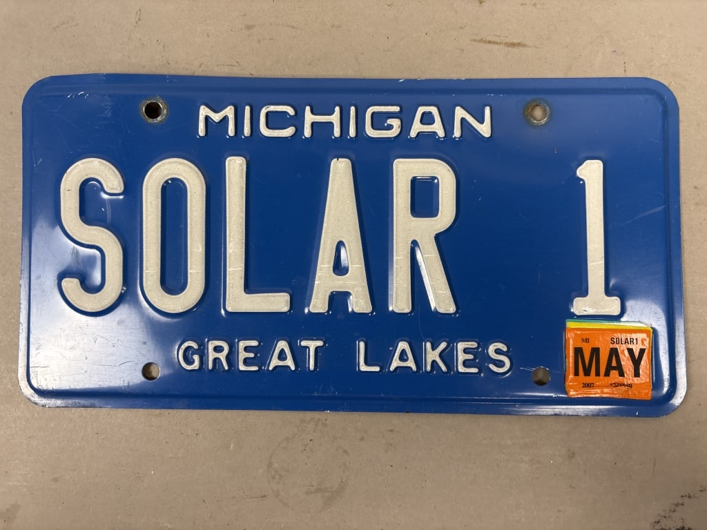 Michigan Solar 1 Personalized Great Lakes Plate: See all photos as a better idea of condition.