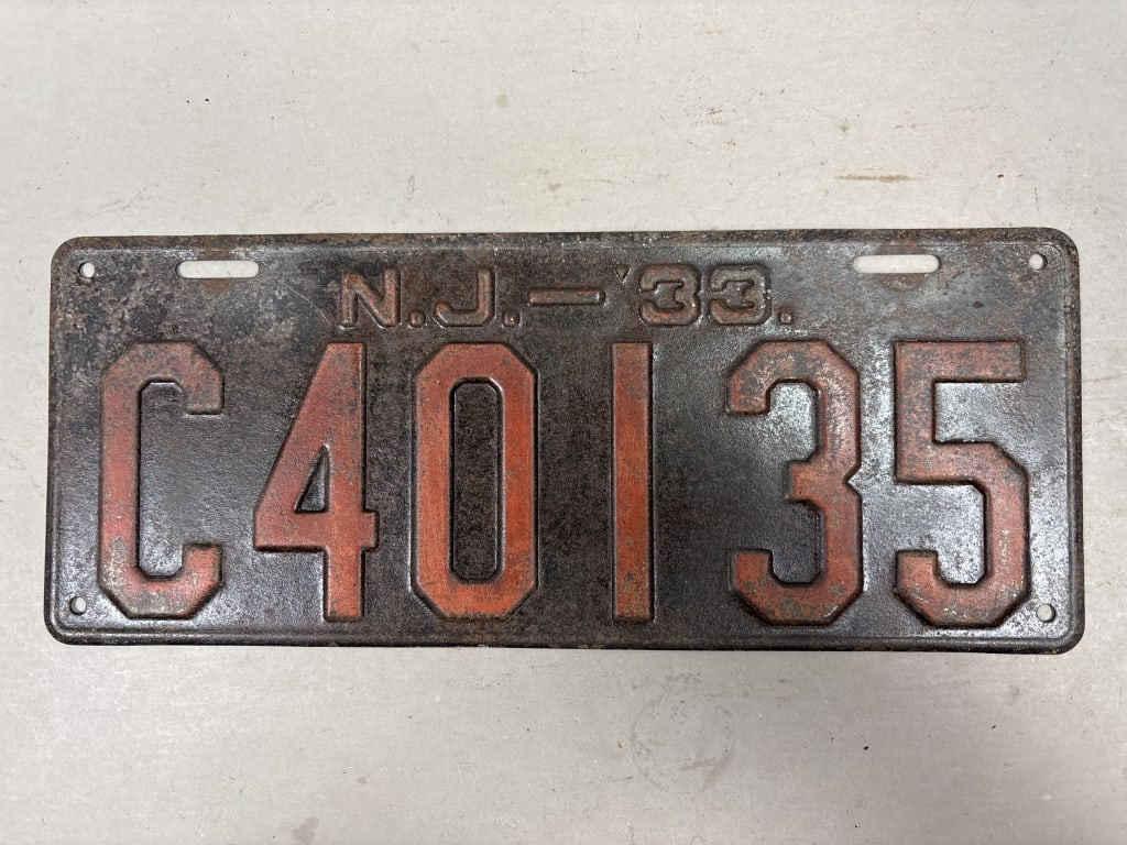 1933 New Jersey C40135 Antique License Plate: See all photos as a better idea of condition.
