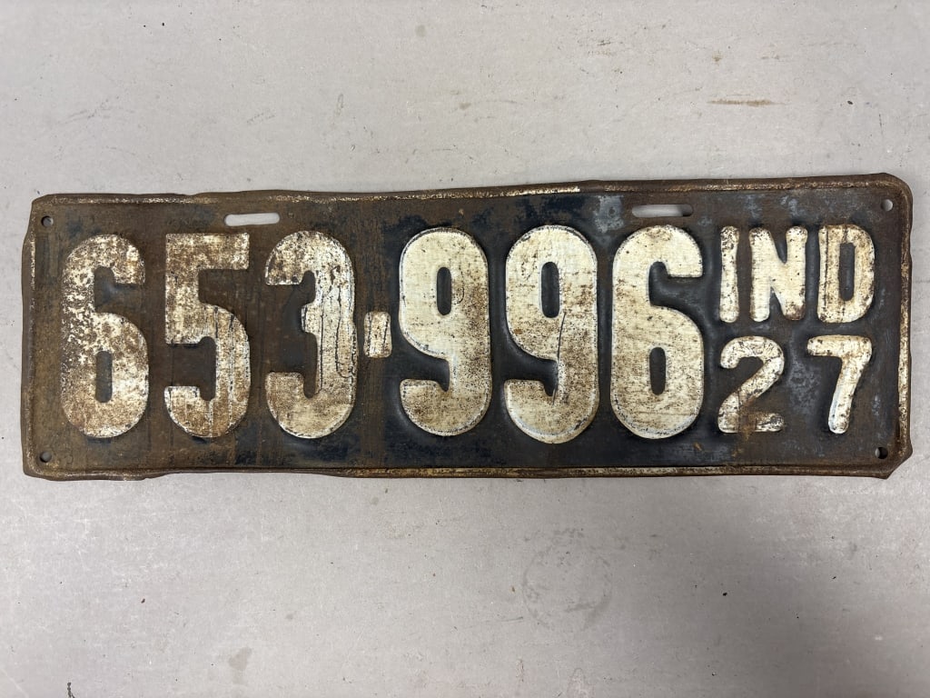 1927 Indiana 653-996 Vintage License Plate: See all photos as a better idea of condition.