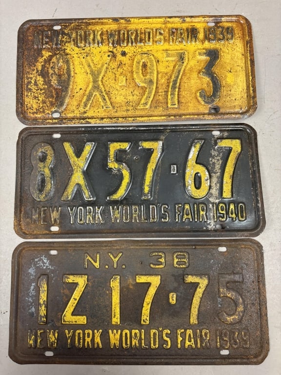 Lot 3 1939 1940 New York Worlds Fair Plates: See all photos as a better idea of condition.