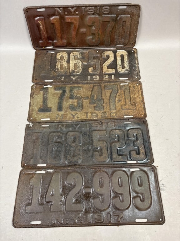 Lot 5 1910s 20s New York Vintage License Plates: See all photos as a better idea of condition.