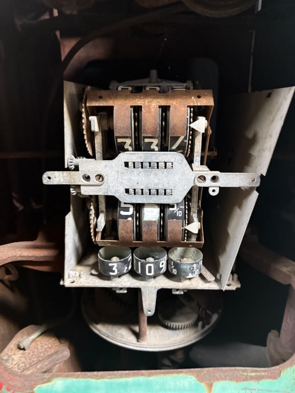 1950s Par Tee Model 70 Sinclair Gas Pump - 3