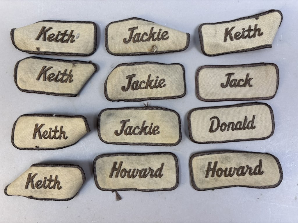 100 70s Automotive Service Car Center Name Patches: Great original assorted lot as shown.