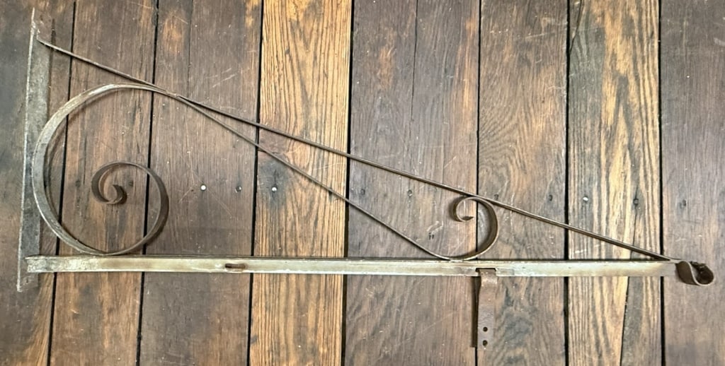 Antique Wrought Iron Hand Hammered Sign Hanger (1 of 7)