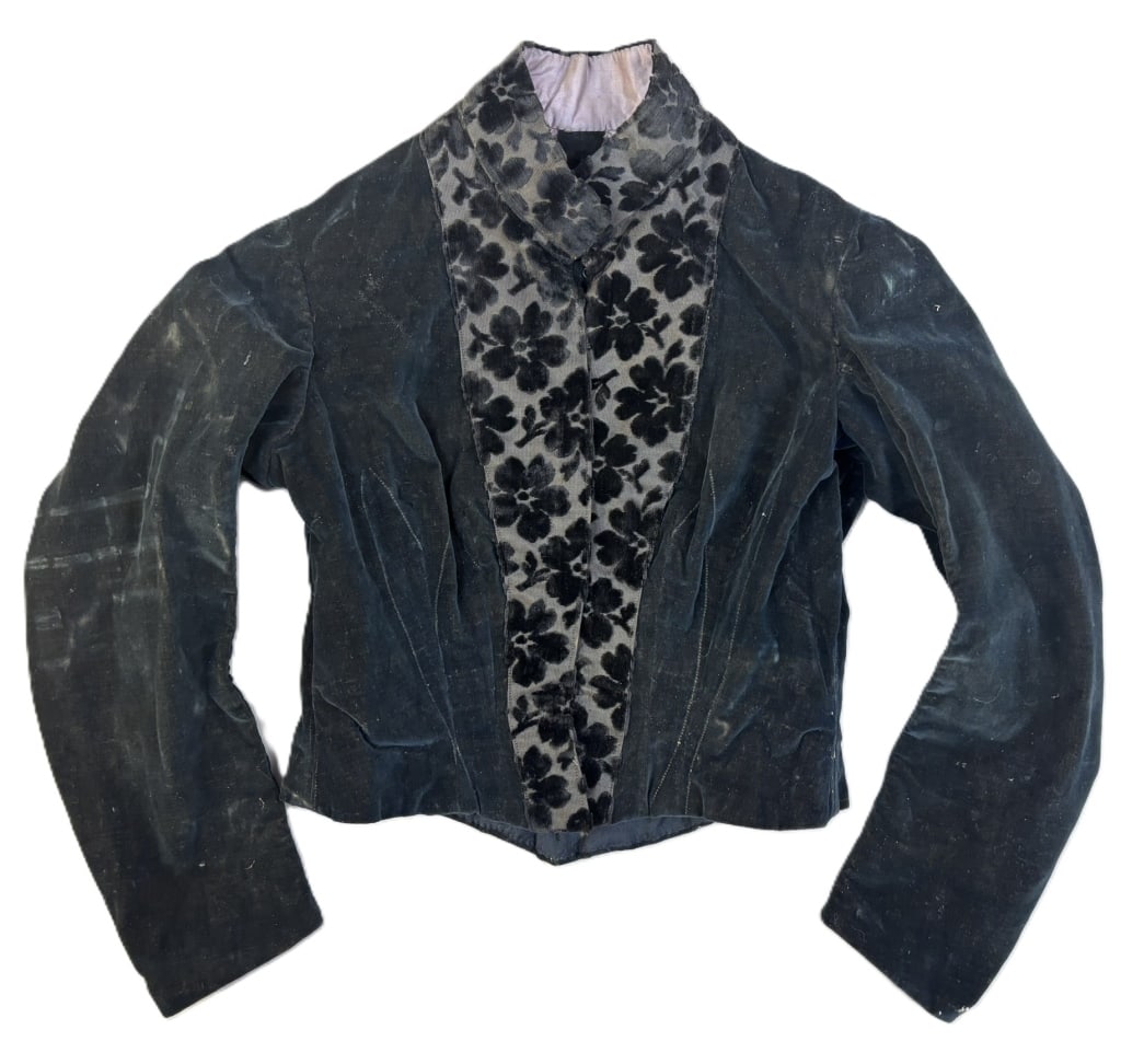 Antique Fancy Victorian Ladies Flocked Velvet Coat: Measures 14.5" pit to pit, 8" pit to bottom and 15" pit to cuff. Truly a time capsule piece found in a local estate from a well to do woman who moved from Milwaukee in 1905 to rural michigan, aka a
