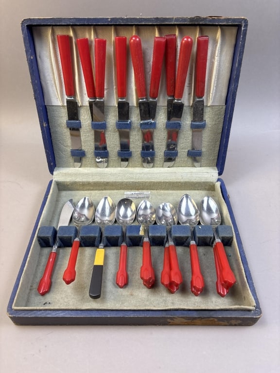 Set of 24 National Silver Co Bakelite Silverware: 9 Knives 1 Butter Knife 7 Serving Spoons 7 Dinner Spoons All Stainless Steel with Carrying Case