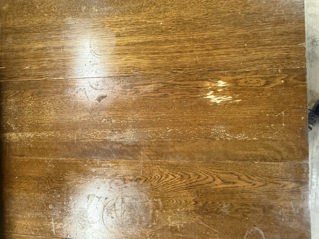Antique Robbins Style Oak Dining Room Table - 9